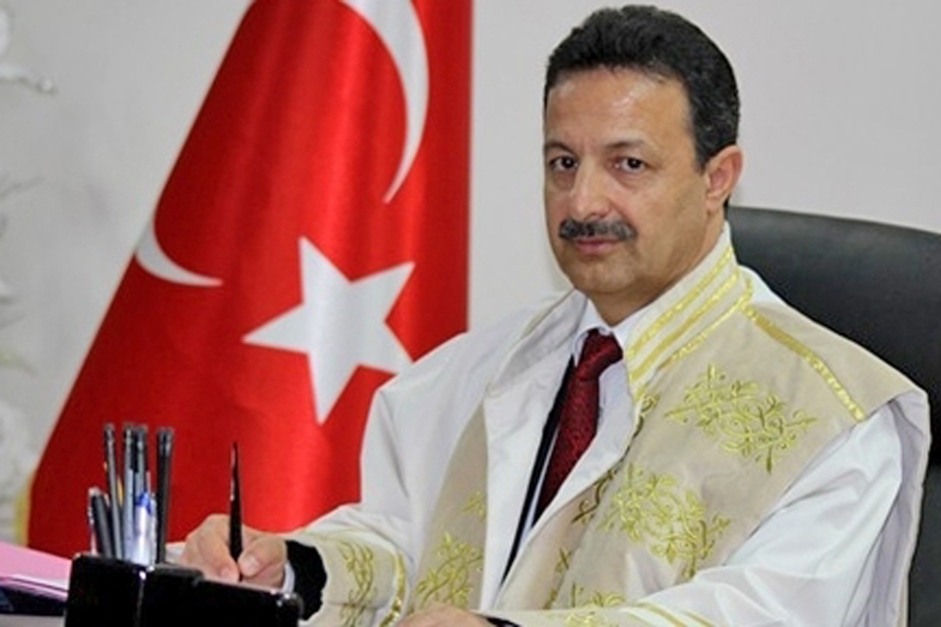 Siirt Üniversitesine bin 550 yabancı öğrenci alınacak Siirt Üniversitesine bin 550 yabancı öğrenci alınacak